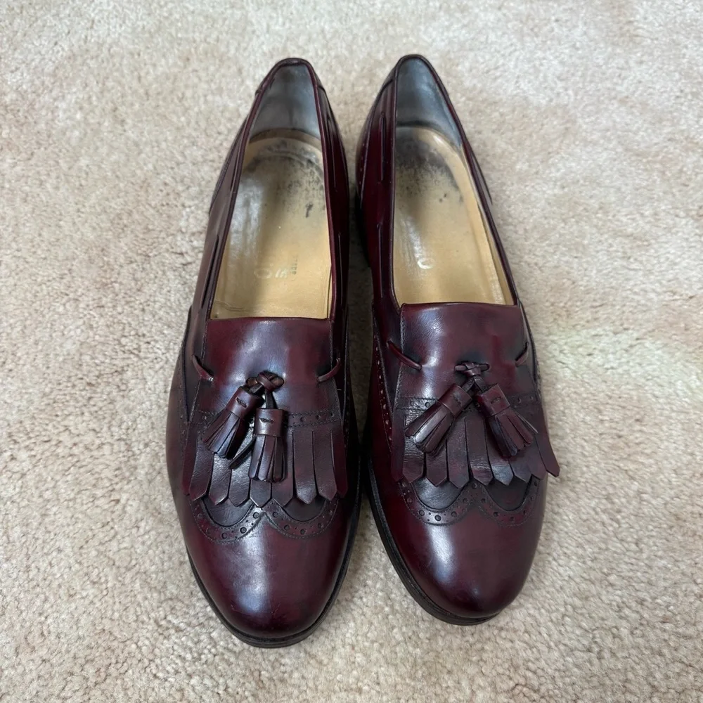 SALVATORE FERRAGAMO Mens Lucas Oxblood Kiltie Wing Tip Tasseled Loafers 11.5D